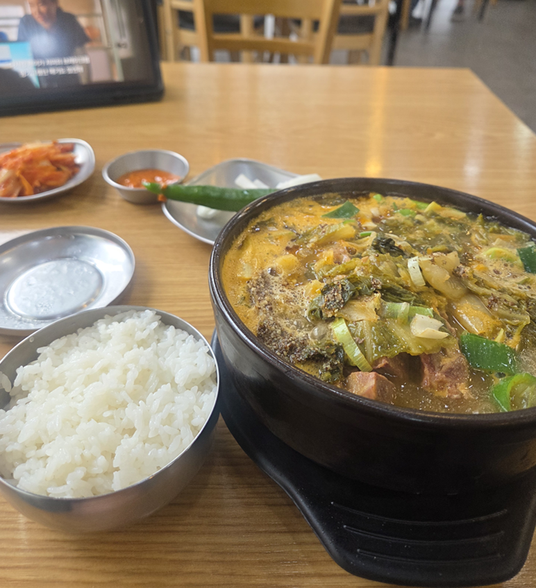 <220일 차, 5월 2일 토요일> 먹지 말아야할 걸 먹지 않아야 한다.