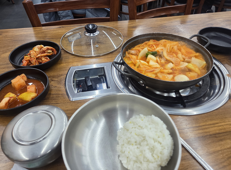 <159일 차, 3월 2일 월요일> 비오는 월요일 (대체공휴일)