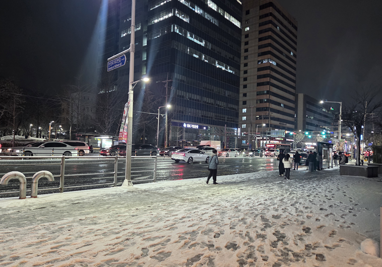 <71일 차, 12월 4일 목요일> 올리브 오일 그리고 첫 눈