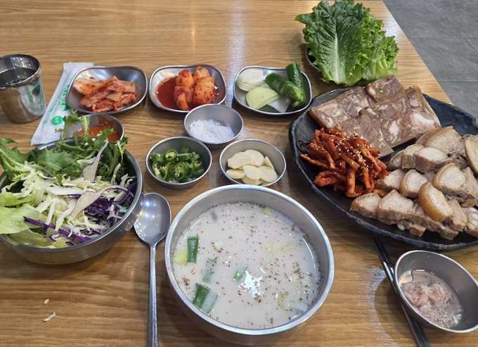 <269일 차, 6월 20일 토요일> 마니 묵었다 아이가~
